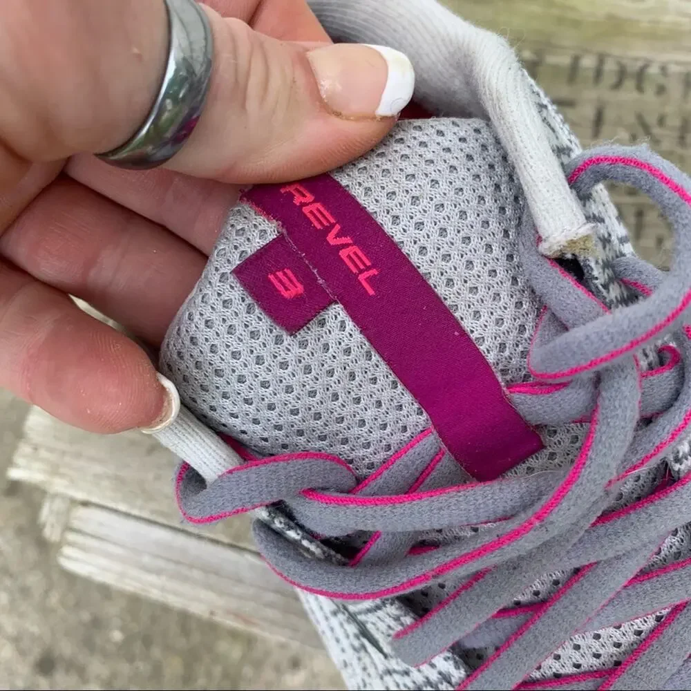 Brooks Revel 3 neutral cushion running shoes 9.5B